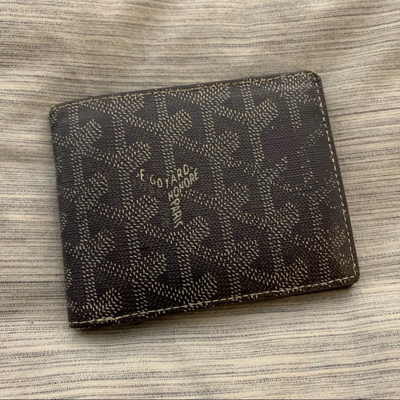 goyard wallet used